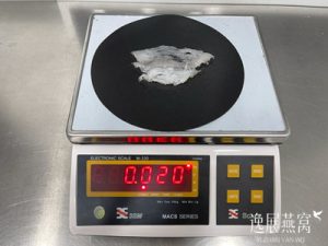 揭秘发霉的燕窝泡发后是什么样子(鉴别发霉燕窝)