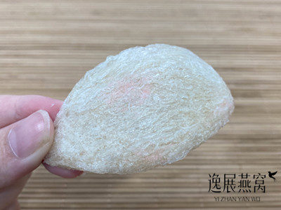 燕窝放久了竟然变粉红色,带你揭开燕窝变成粉红色的原因