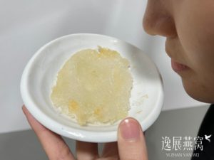 泡发好的燕窝变质发霉后是怎样的(附图)燕窝泡发后保存不当发霉的样子