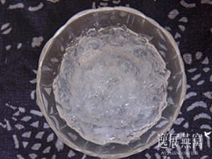 揭秘刷胶燕窝炖出来会丝丝分明吗,刷胶燕窝炖后的样子(图)