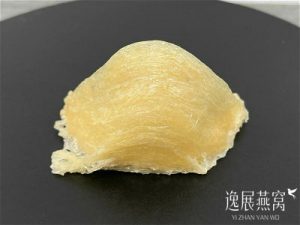 揭秘燕窝颜色偏黄是什么原因造成的,天然燕窝都是什么颜色正常